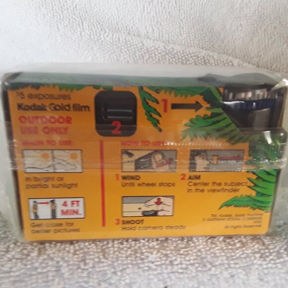 Kodak Fun Time 35mm Camera, The Lost World, 1995, never opened - Picture 3 of 3